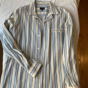 🤑⭐️SOLD⭐️ 🤑Club Monaco Men’s button-down Shirt
